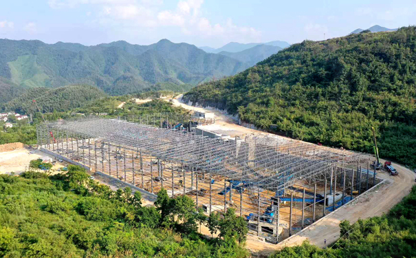 直击安徽2000t/h硬质岩石破碎生产线建设现场！